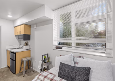 Horizon Phinney Apartments Studio